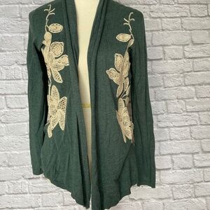Anthropologie Lighweight Emroidered Sweater Medium Petite
